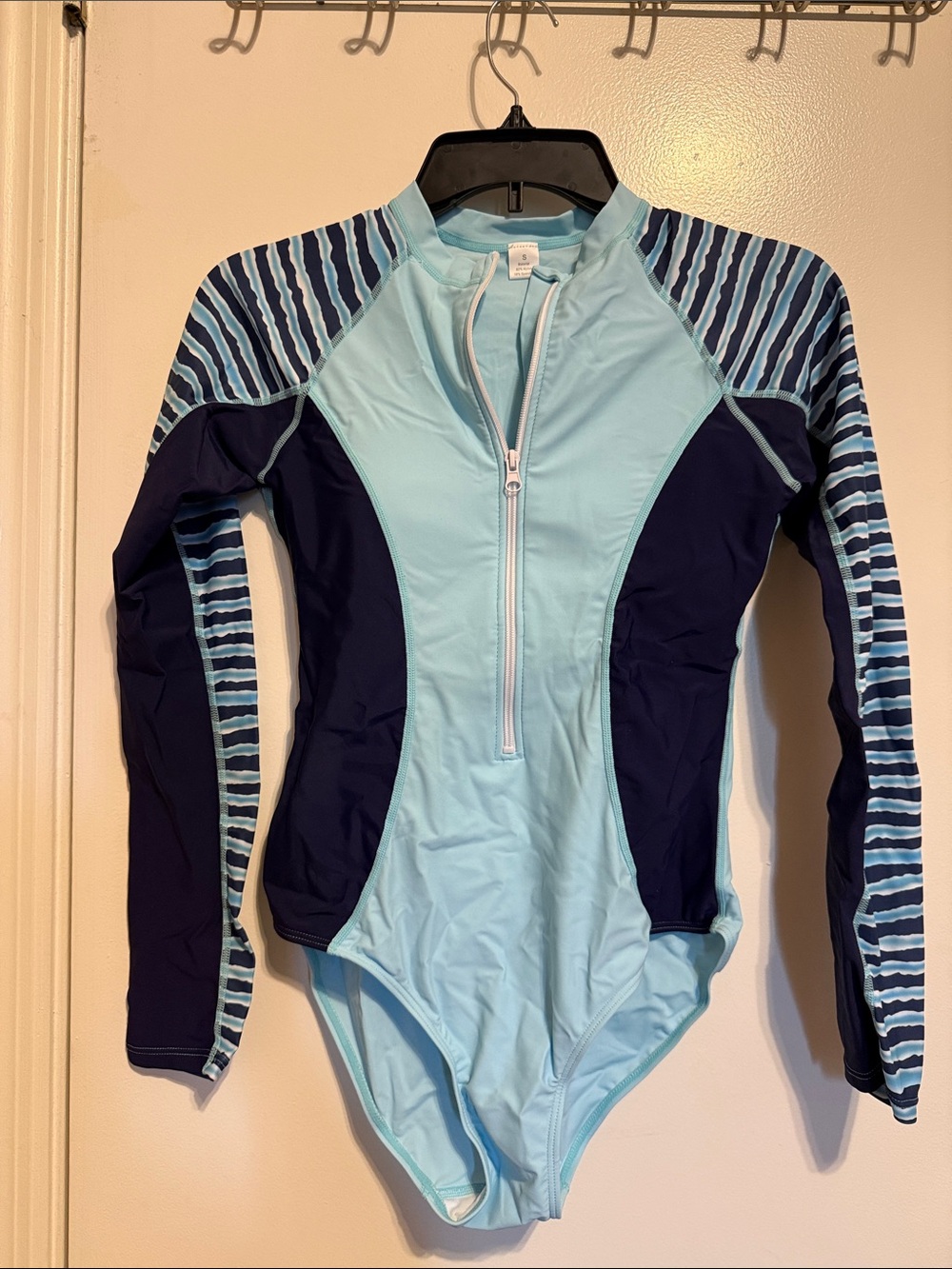 Women’s Long Sleeve One-Piece Rash Guard Swimsuit in Light Blue & Navy - Picture 2 of 7
